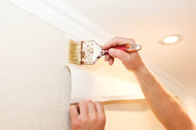Pose de papier peint à Pérouse — revêtements muraux et toiles de verre